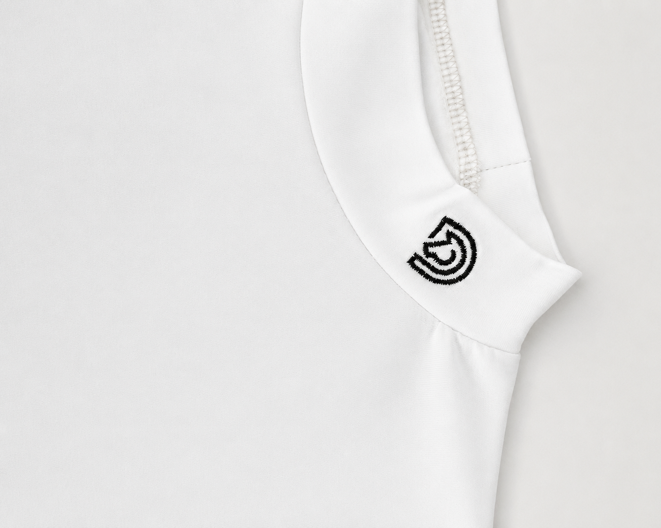 Elira Mock Neck